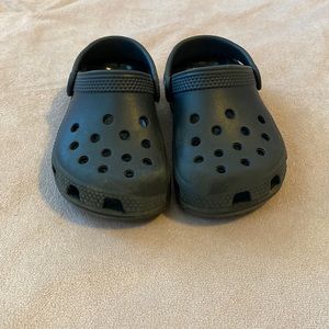 Black Crocs